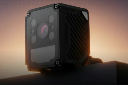 一「眼」鎖定，效率拉滿！大視野、大景深，海康ID3060RM工業讀碼器一步到位